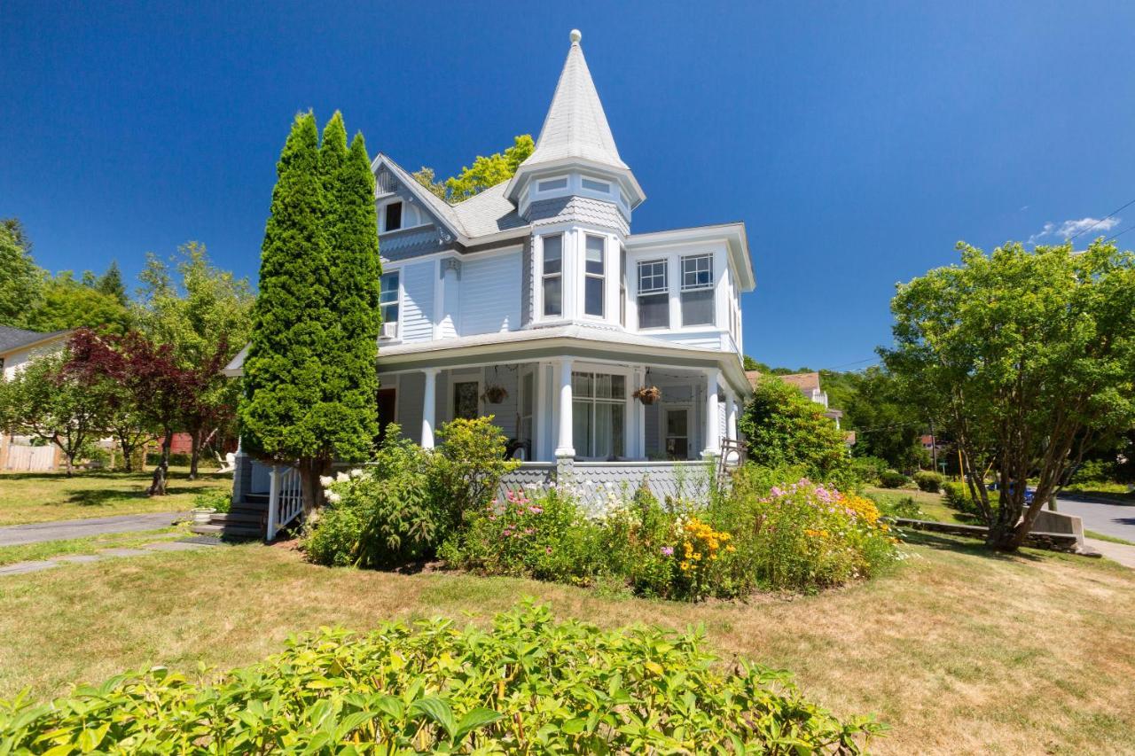 Villa Streamside Victorian Margaretville Exterior foto